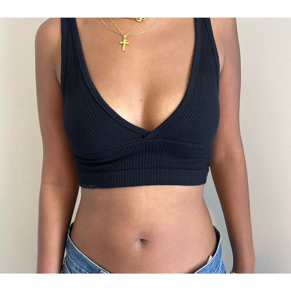 Urban Outfitters Out From Under Seamless Plunge Bra Top Black Size XS/Small - Picture 3 of 5